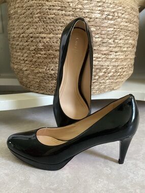 ♦️ COLE HAAN Chelsea Nike Air heels Sz 7 black patent leather pumps EUC